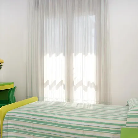 Szálloda Casa Marina Bruno E Paola Mari 2*