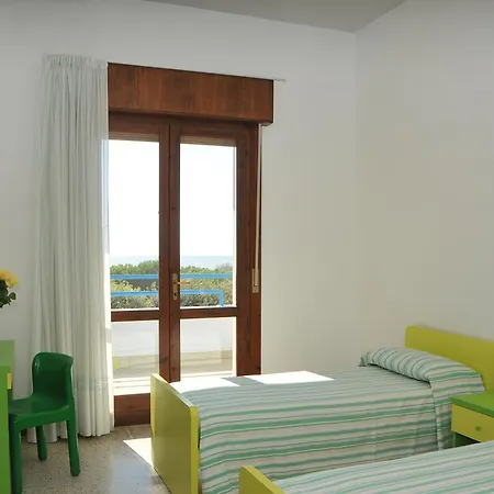 Szálloda Casa Marina Bruno E Paola Mari 2*
