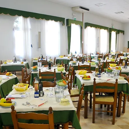Casa Marina Bruno E Paola Mari Szálloda 2*